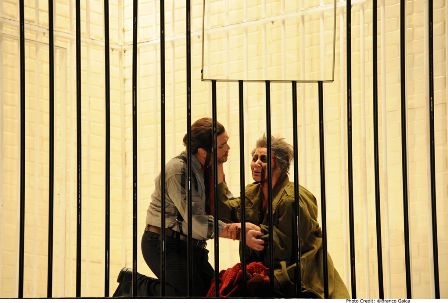 Manrico and Azucena behind bars, Photo by Branco Gaica