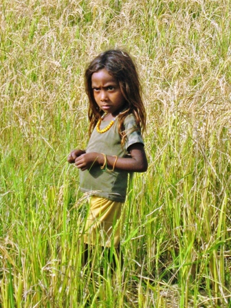 Little girl of the fields, Nunara River
