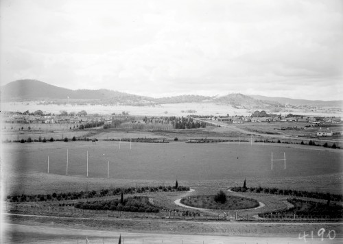 Before crowds mattered… Manuka Oval, pictured January 1, 1928. Photo from Mildenhall Collection