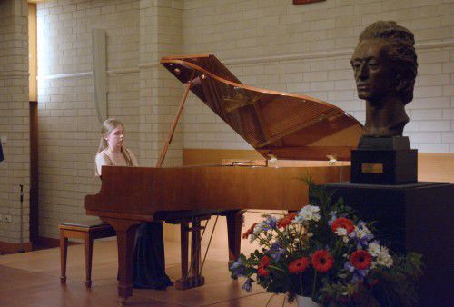 Friends of Chopin - Olivia Urbaniak recital.  Olivia Urbaniak.