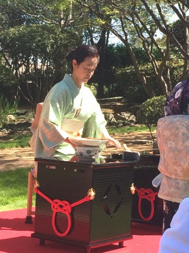 The tea ceremony - "a comprehensive art"