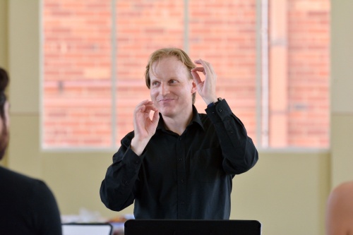 Conductor Peter Tregear. Photo Peter Hislop