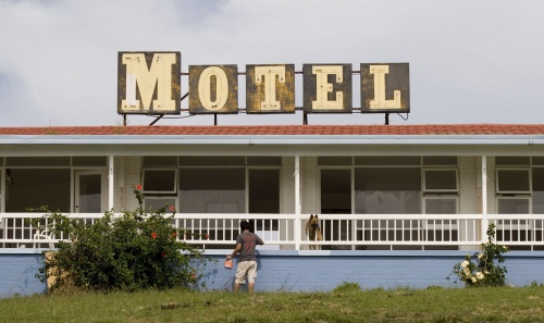 Image: Adam Mann, Motel, Ulladulla NSW, 2015, digital pigment print