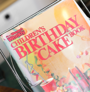 The birthday cake book. 