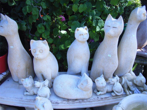 Cats… a favourite in real life and statues since the time of the pharaohs. 