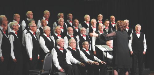 The Kiama Men’s Probus Choir under the direction of music director Wendy Leatheam.
