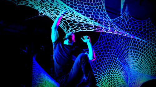 Review / “Strings Attached” by Australian Dance Party at the Nishi Playhouse