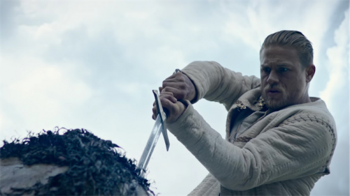 Review / ‘King Arthur: Legend of the Sword’ (M) **