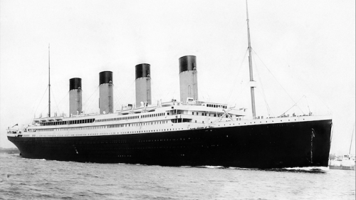 Arts / The ‘Titanic’ exhibition sails on into success