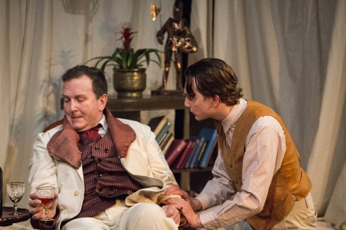 Review / Engrossing drama brings Wilde to life