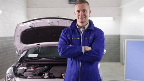 Mechanic Damian tackles all car repairs