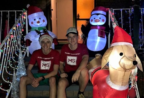 Friends light up Gowrie to raise money for MS