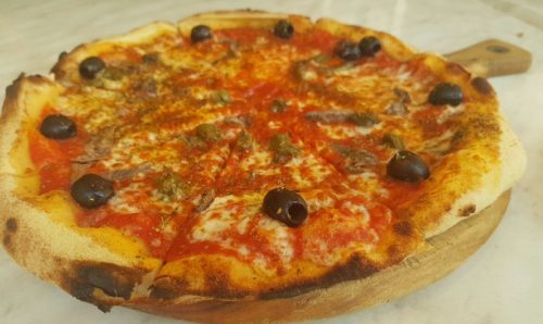 Wonky service delivers ‘pizza perfezione’