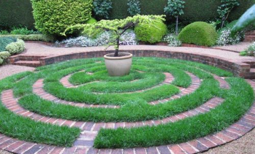 The symbolism of circles in garden design