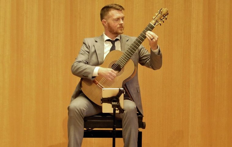 Withers thrills with his guitar mastery - Vimarsana News