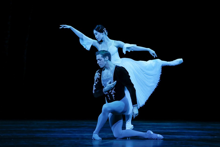 Artsday / Classic performance streams free on Ballet TV
