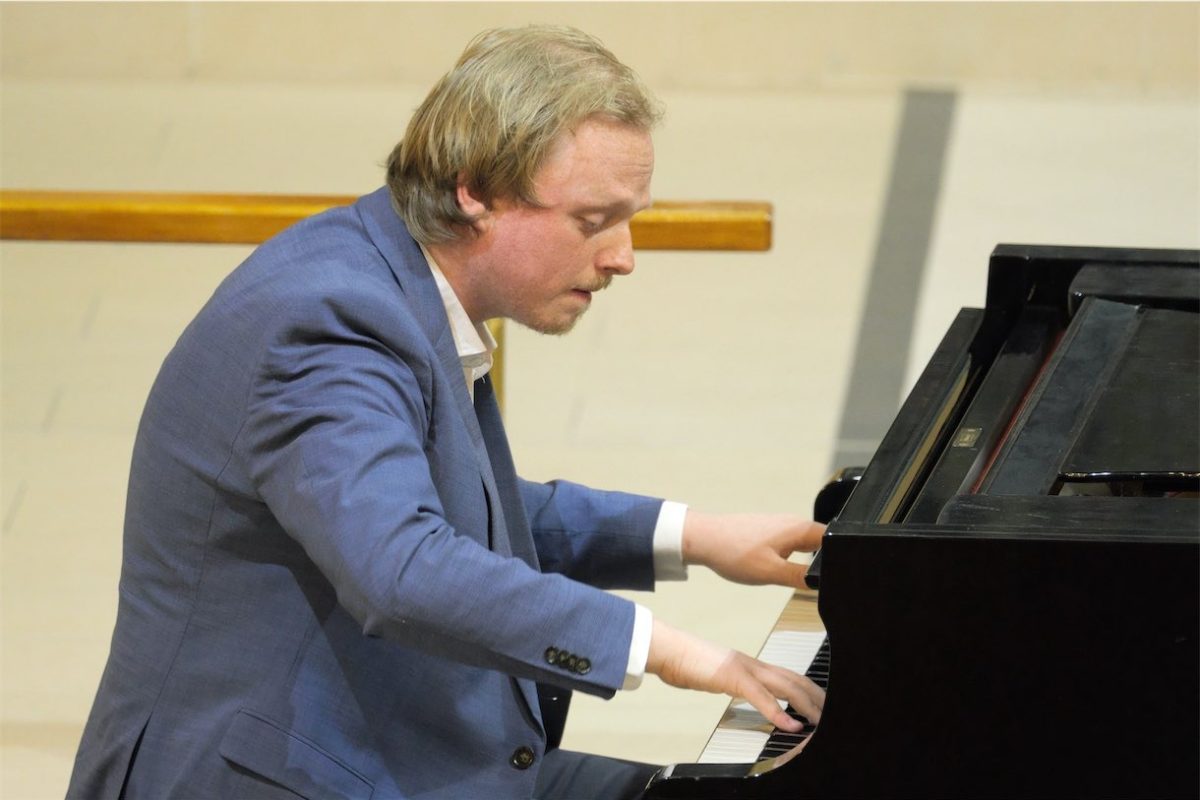 Friends gather for Olszewski’s Chopin treat