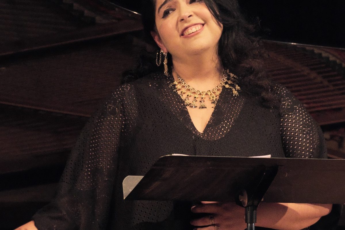 Soprano sings passion and emotion effortlessly