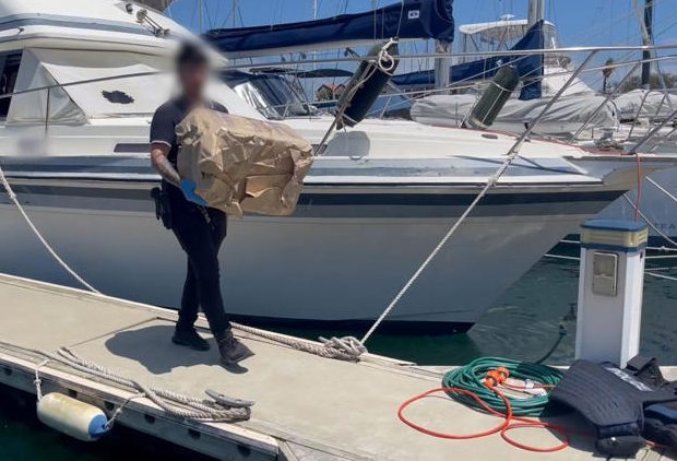 Police foil plan to bring $1b of cocaine into Australia