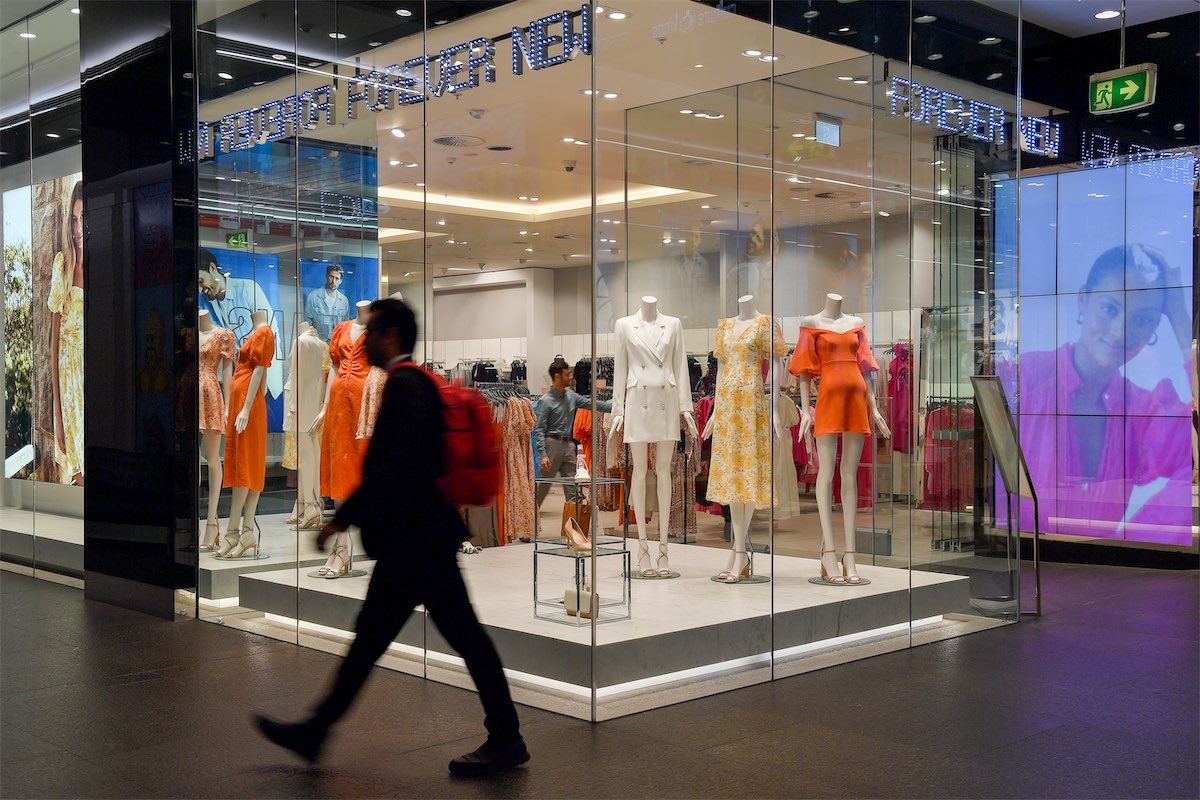 Fashion brands lagging in shaking sweatshop tag