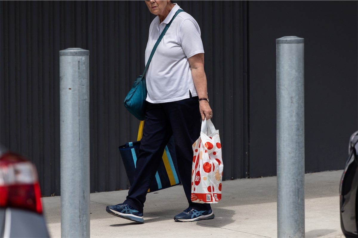 Coles to discard soft-plastic bags by the end of June