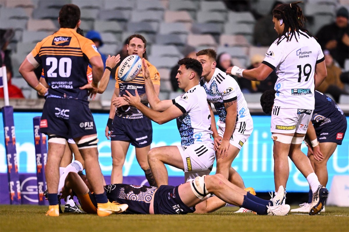 Chiefs beat Brumbies to confirm dominance