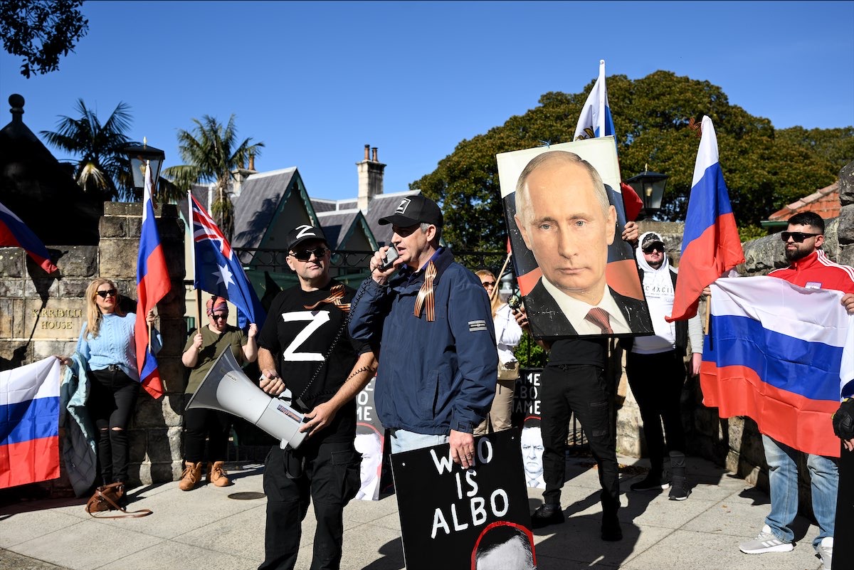 Protesters Tell PM To Keep Hands Off Russian Embassy | Canberra CityNews