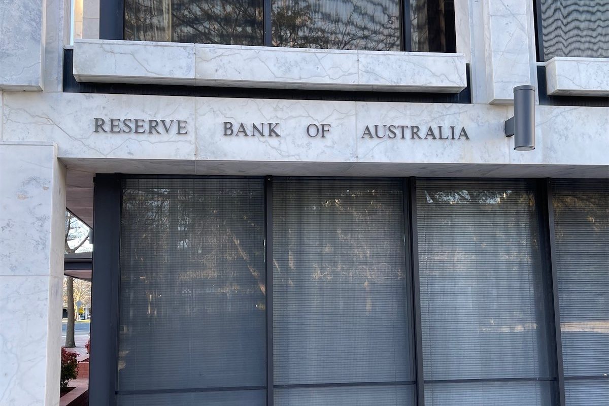 Reserve Bank hits pause on interest rates