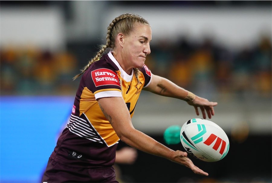 Broncos NRLW: Brigginshaw & Broughton sign for 2023