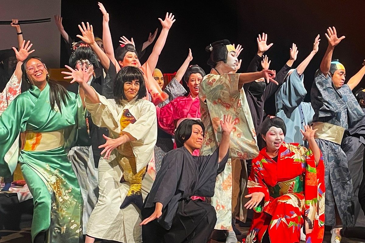 Kabuki with a sense of fun… and swords