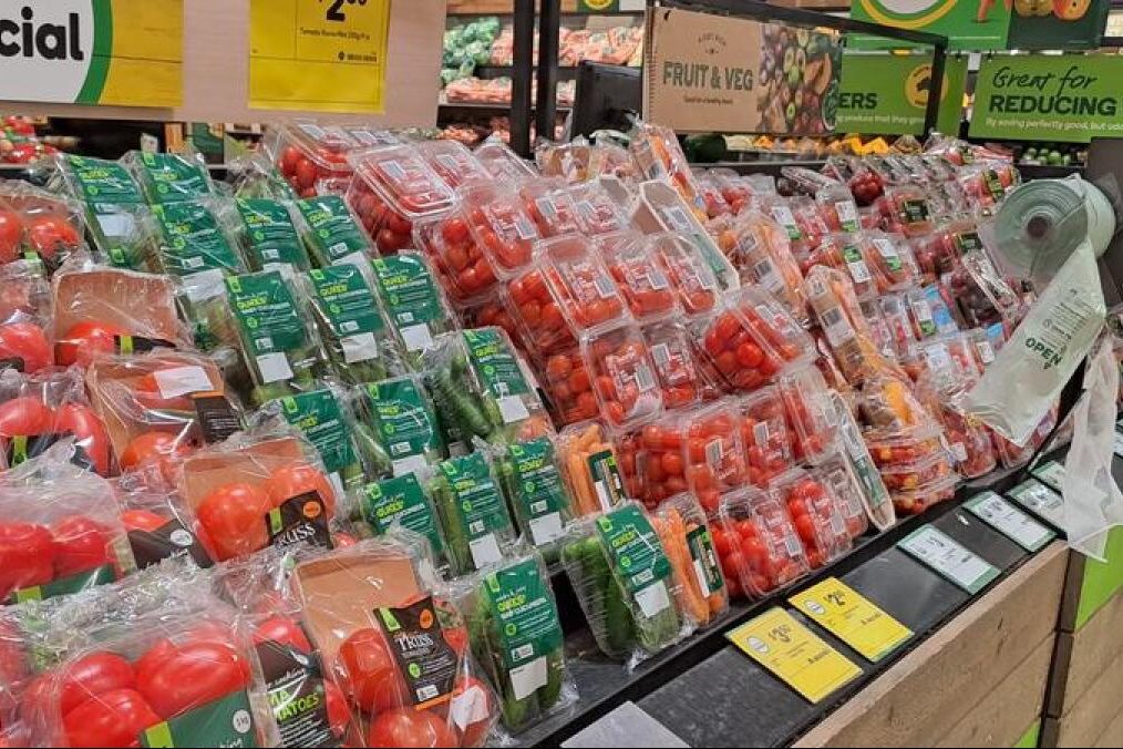 Supermarkets failing in war on plastic: audit