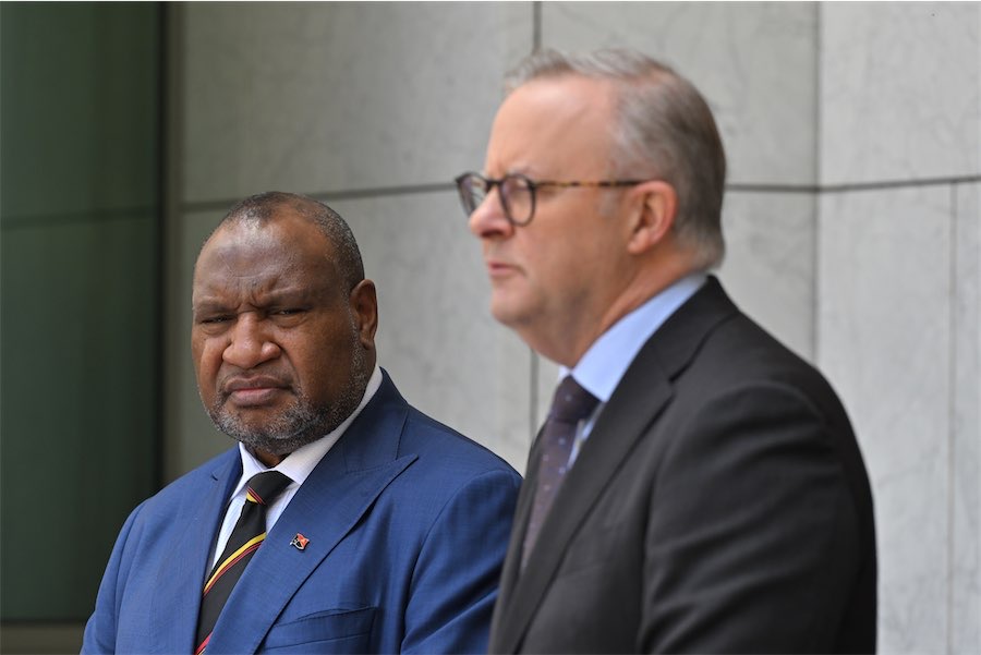 Australia calls for calm as deaths mount in PNG riots