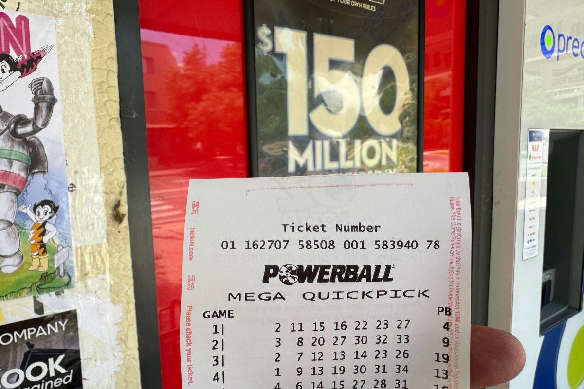 Lottery jackpot reaches record $200 million
