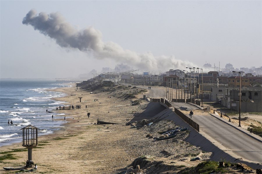 ‘Selfless’ aid worker among 7 killed in Gaza air strike