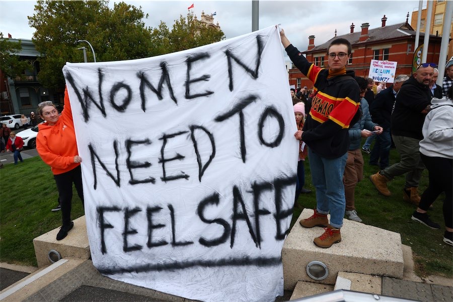 Thousands rally over gender violence ’emergency’