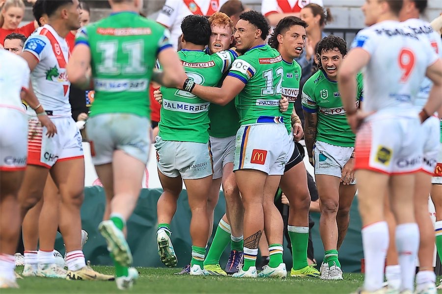 Prop’s shock kick earns Raiders late win over Dragons