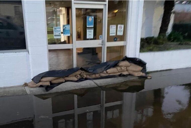 Major flood warning as severe weather pounds Tasmania