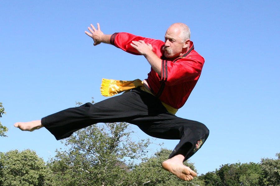 Martial art focuses the power of internal energy