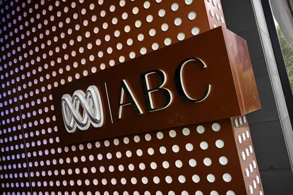 ABC apologises for extra gunshot sounds added to story