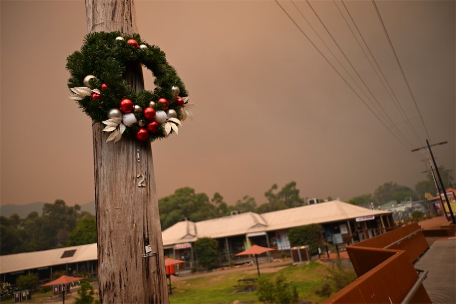 Rain not enough to quash Boxing Day bushfire warning