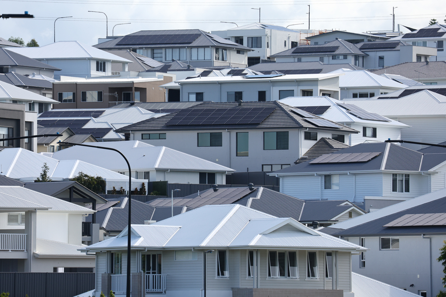 House prices in freefall for sixth straight month