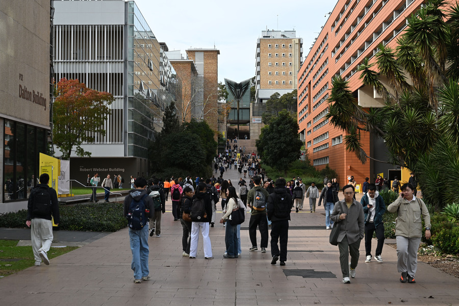 Concession card call for all Aussie uni students