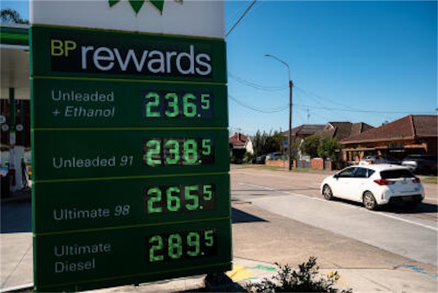 Fuel prices soar but government rules out relief