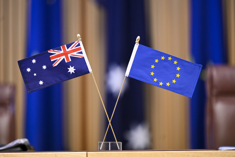 Support frays over bumper trade deal with Europe
